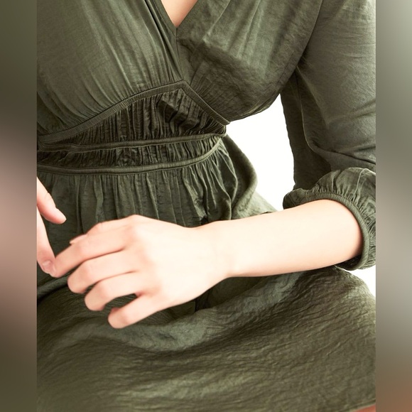 Sz  S Reitmans midi dress 3/4-Sleeve Empire Dress with Pleats green - Picture 3 of 10